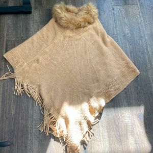 Womens poncho. One sz